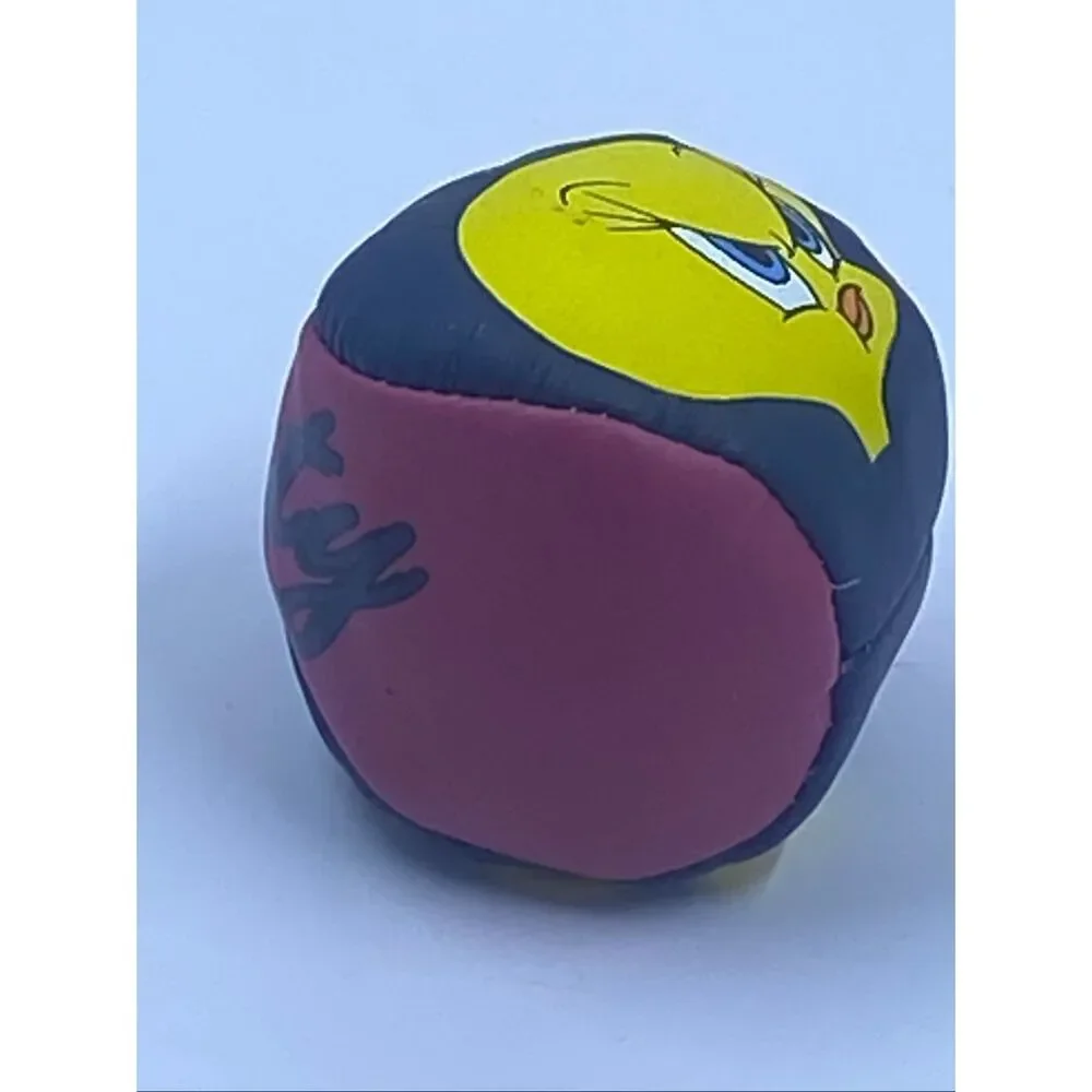 VINTAGE 1996 “TWEETY BIRD” HACKY SACK BALL
